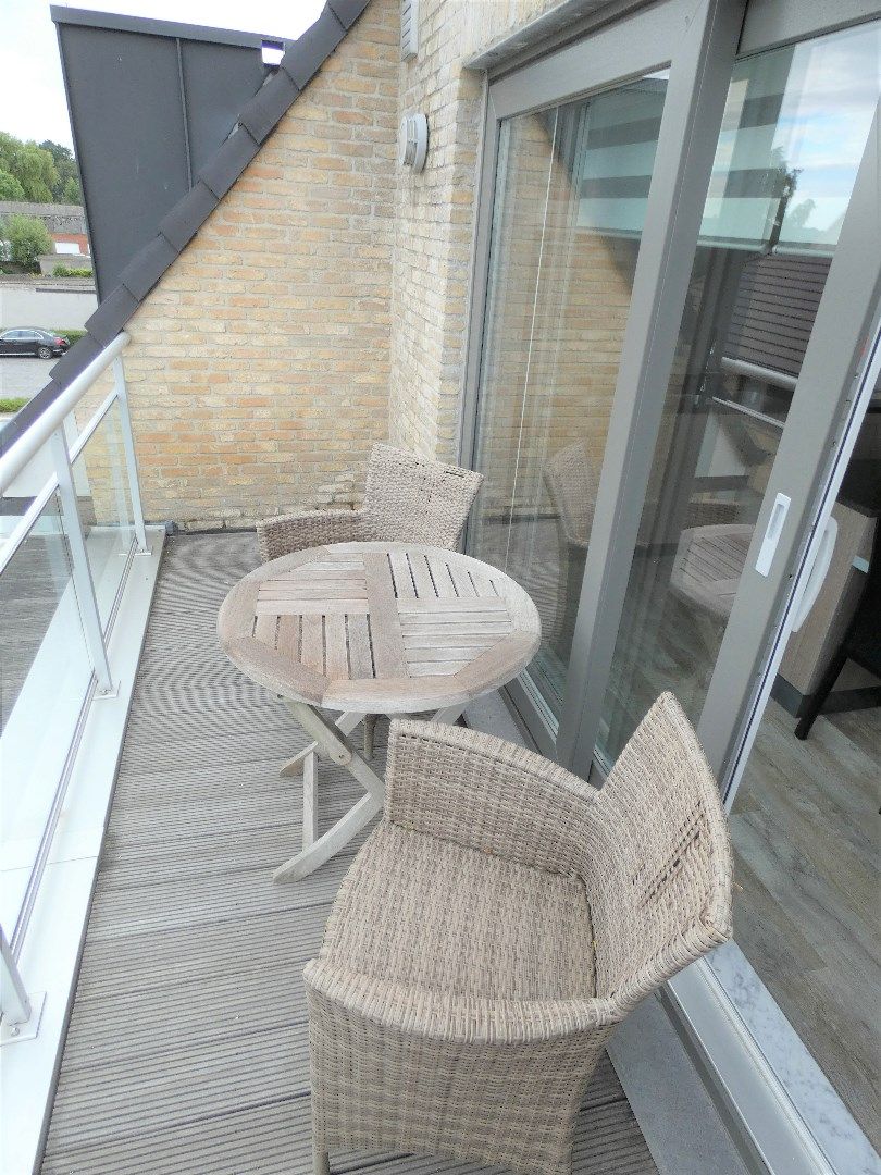 Appartement (104 m²) met 2 slpk, 2 terrassen en garage, Eernegem. foto 14