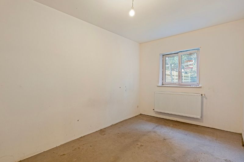 Ruime degelijke woning, 300m2 bewoonbaar! foto 15