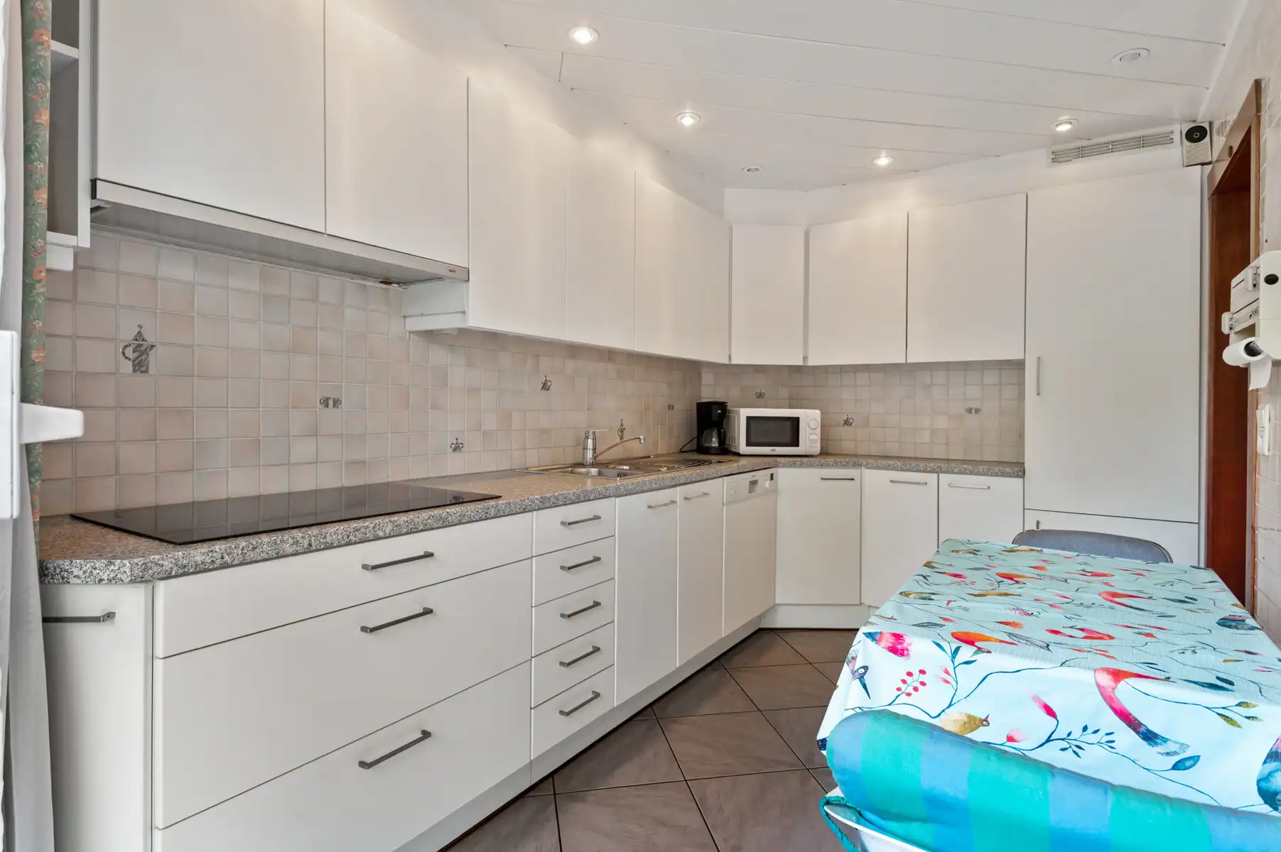 Ruim appartement met 2 slaapkamers en garage - gunstig EPC B foto 10