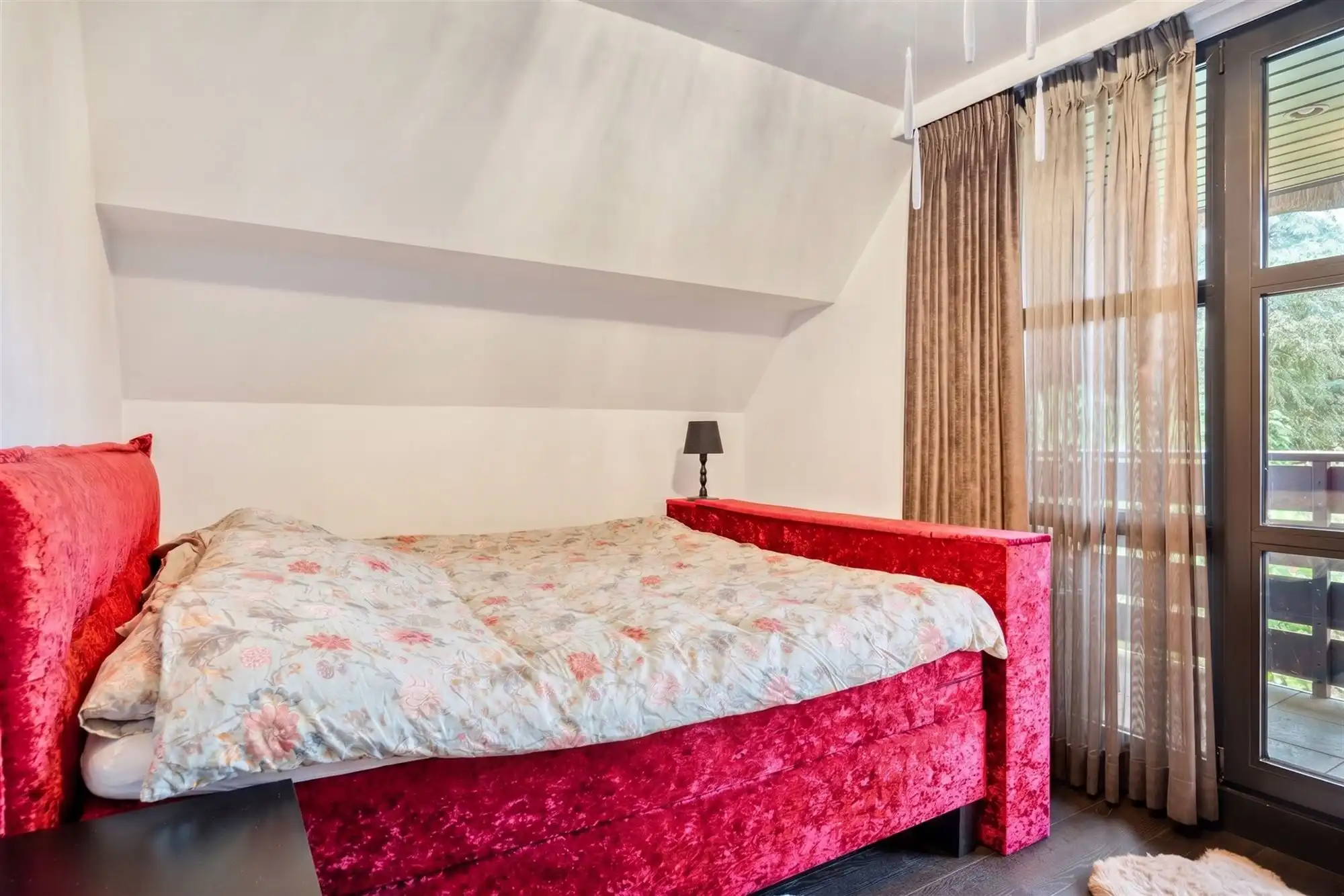 Knappe duo-villa op 8.843 m² in villawijk aan NL-grens. foto 50