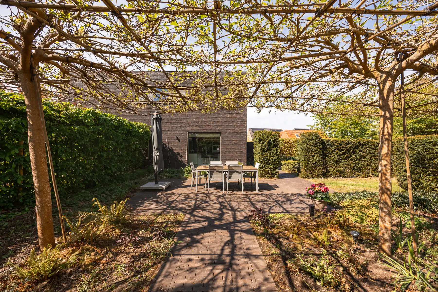 Recente en energiezuinige woning in een groene oase foto 22