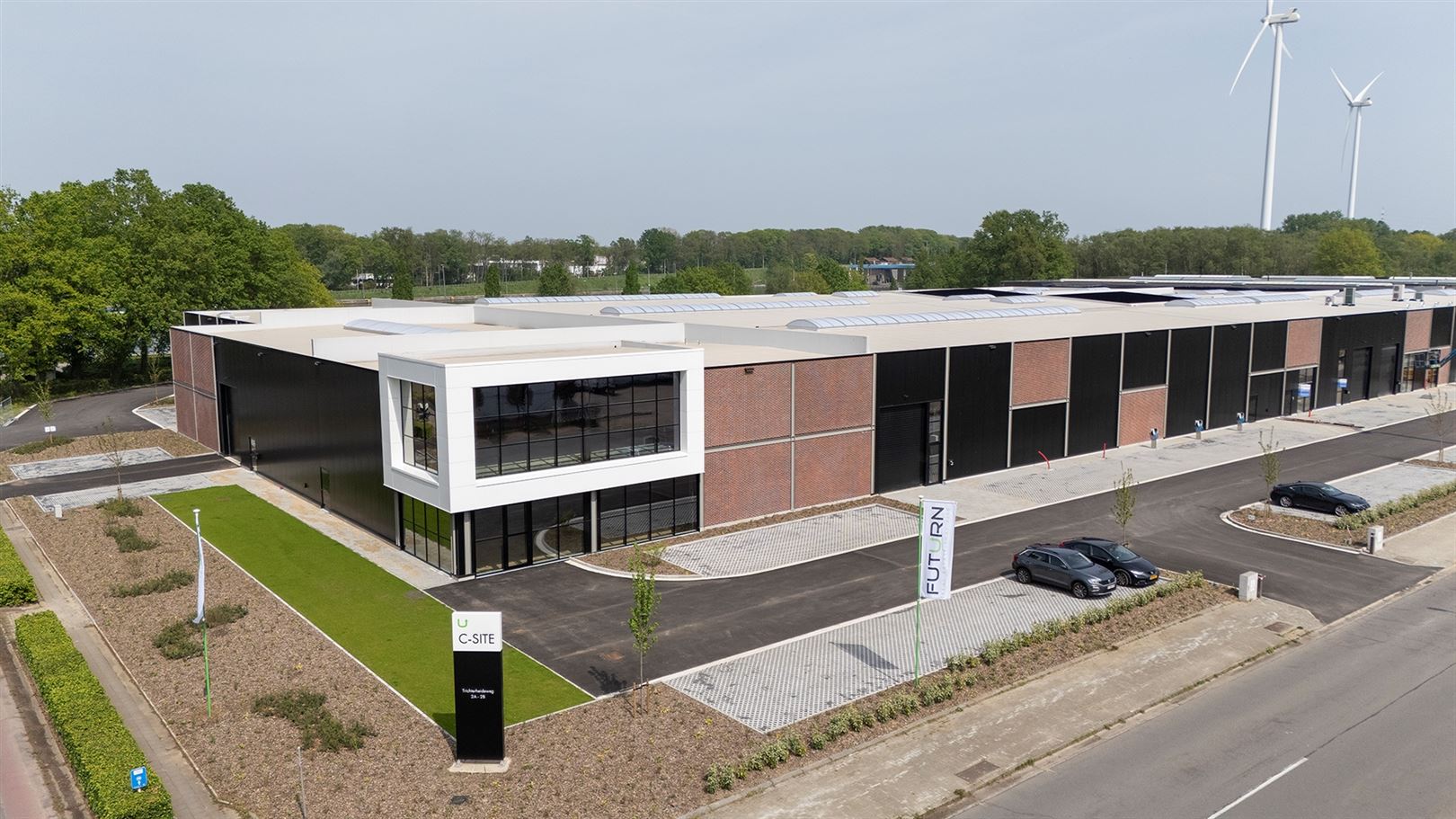 Nieuwbouw KMO units op bedrijvenpark C-Site te Hasselt foto {{pictureIndex}}
