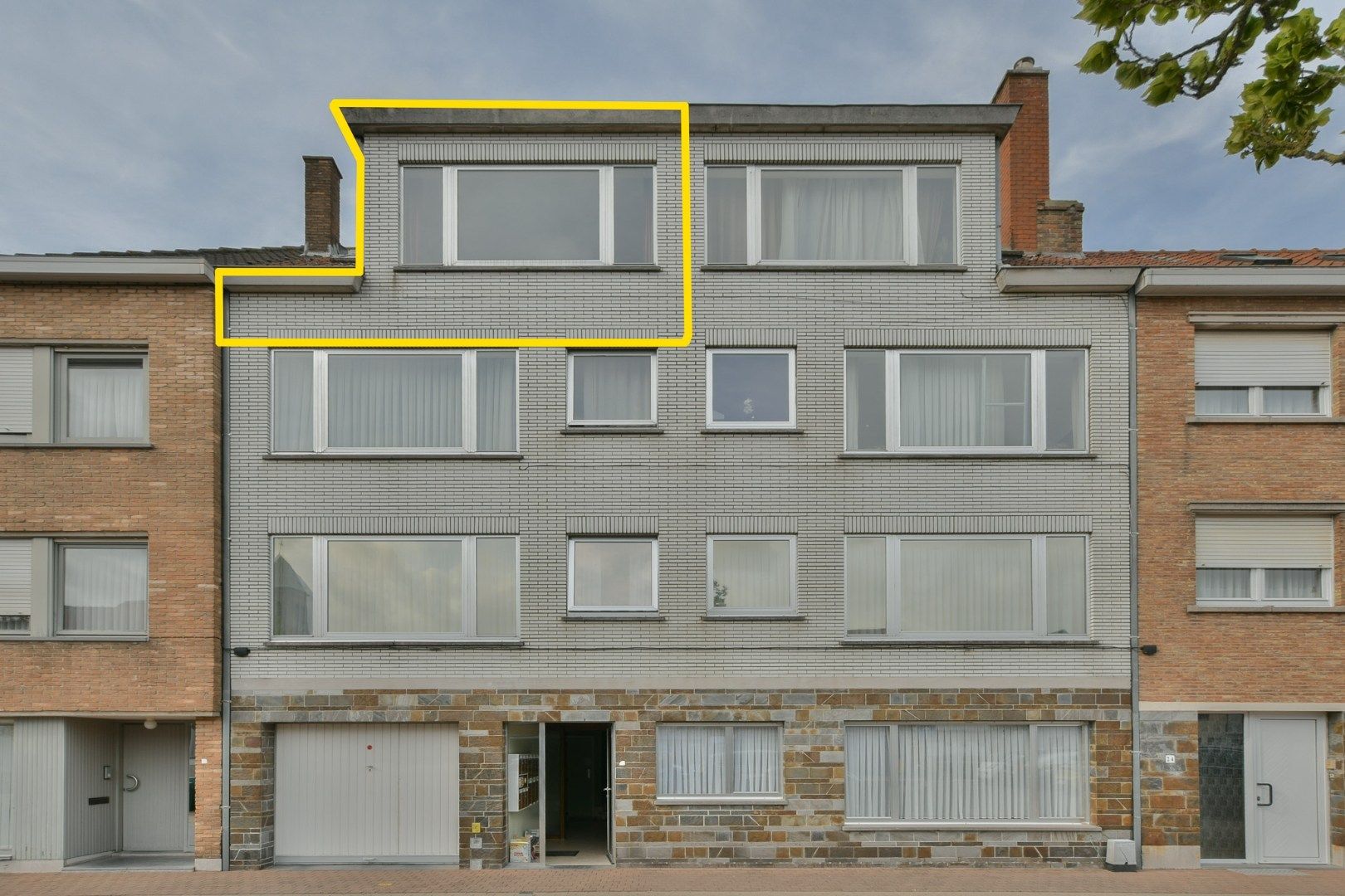 Rustig gelegen 2-slaapkamer appartement in Oostende  foto {{pictureIndex}}