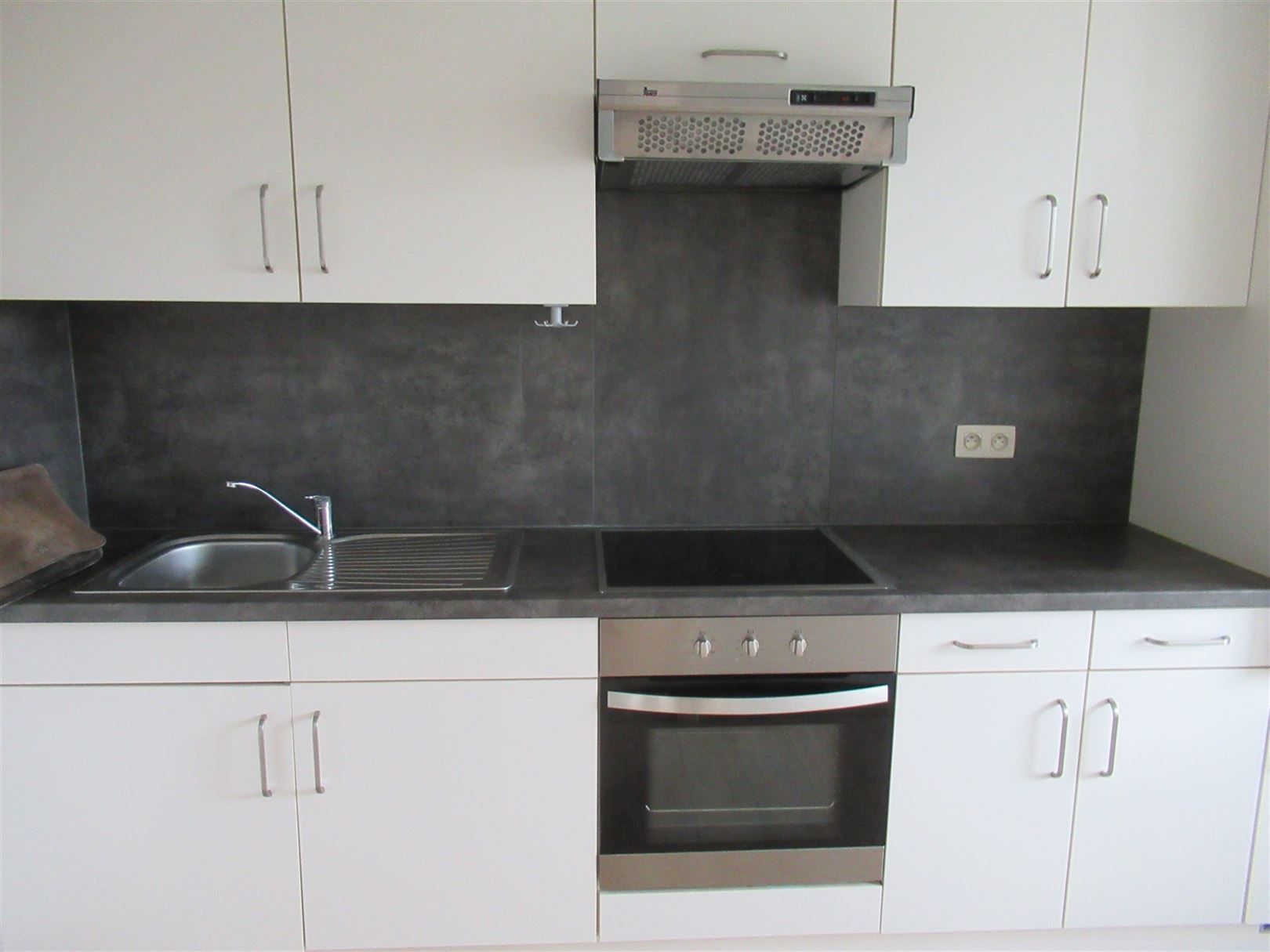 Knus 2-Slaapkamerappartement in Landen te Koo foto 6