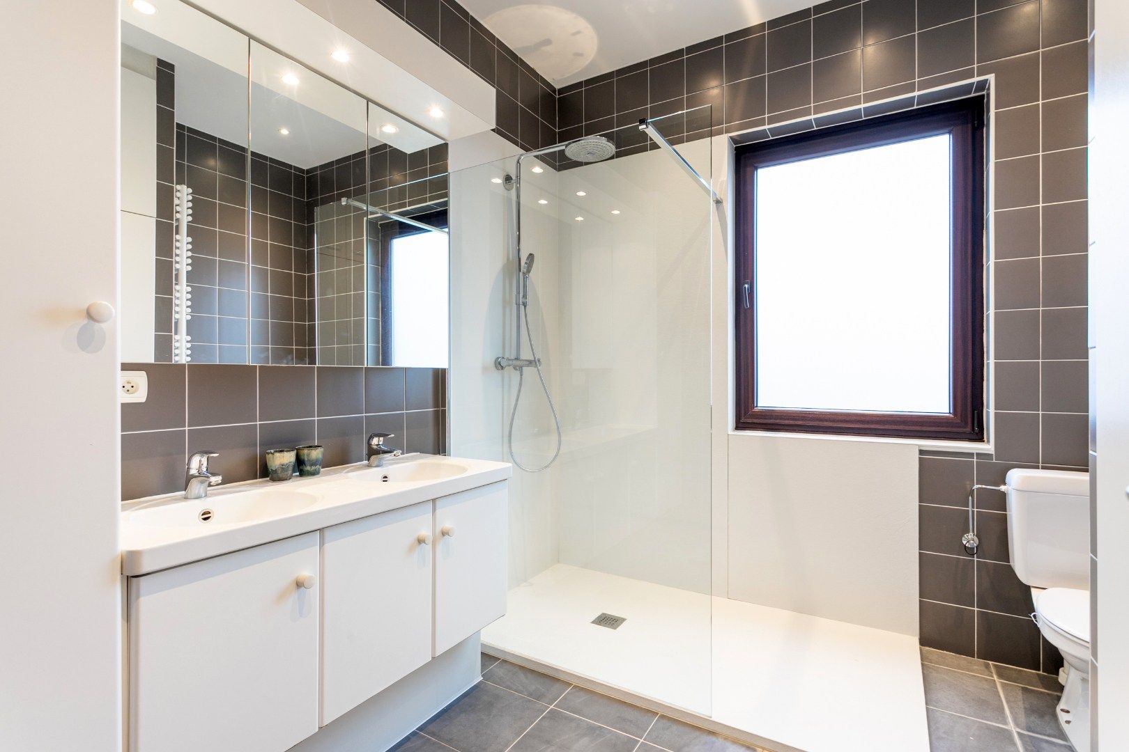 Ruime, energiezuinige woning met garage foto 20