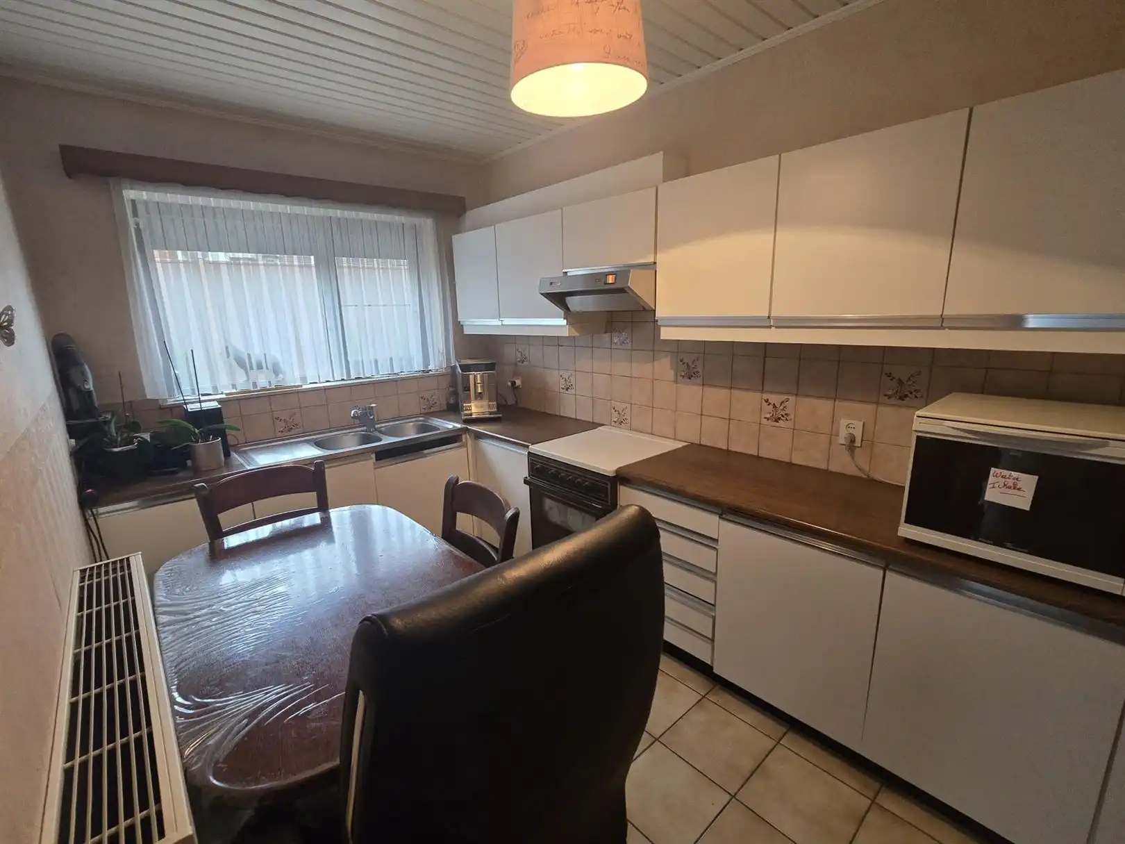 Ruime woning met 5 slaapkamers gelegen aan de E313 foto 6