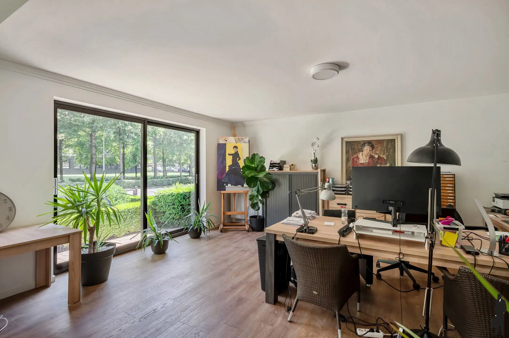 Ruim appartement van ca. 170 m² met 3 slaapkamers, garagebox en 2 terrassen op centrale ligging foto 3