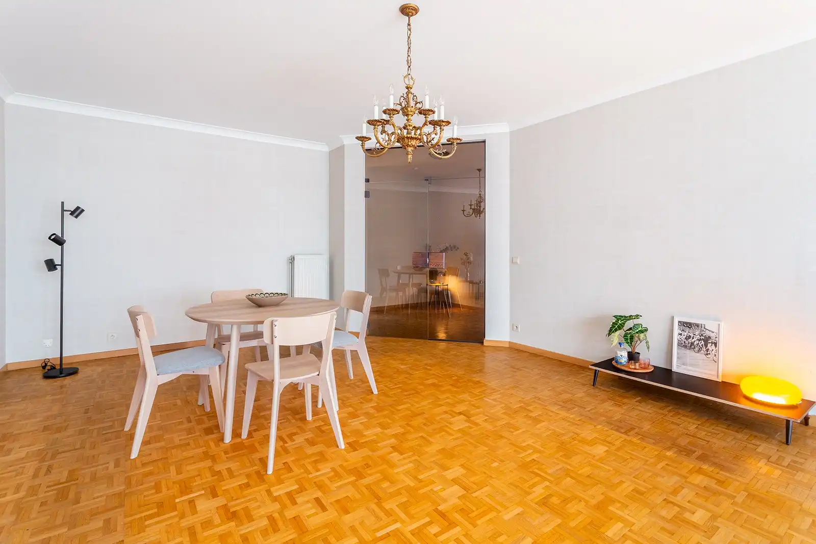 2 slaapkamer appartement met veel lichtinval foto 3