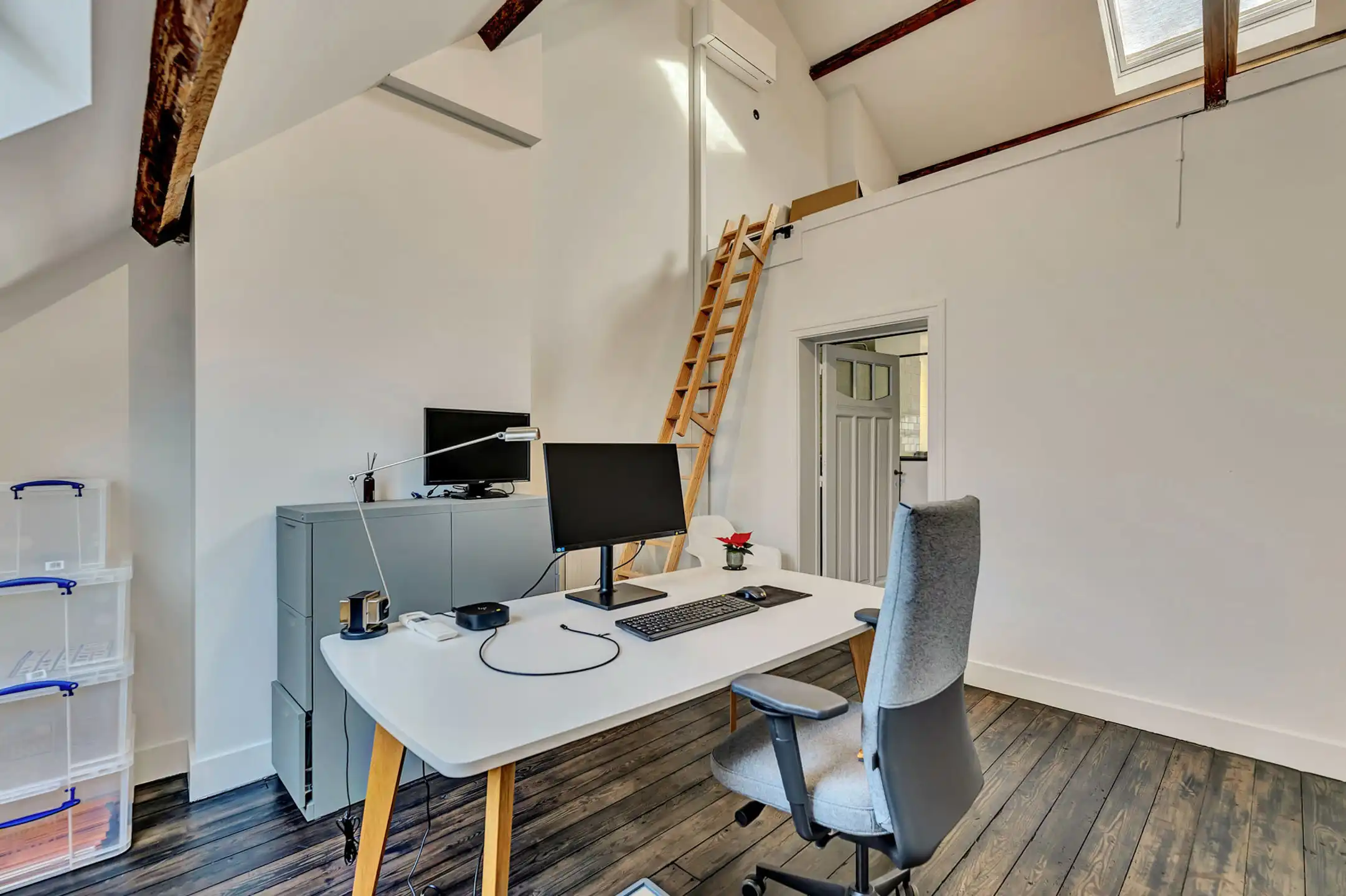 Authentiek gerenoveerd herenhuis in het hart van Aalst foto 22