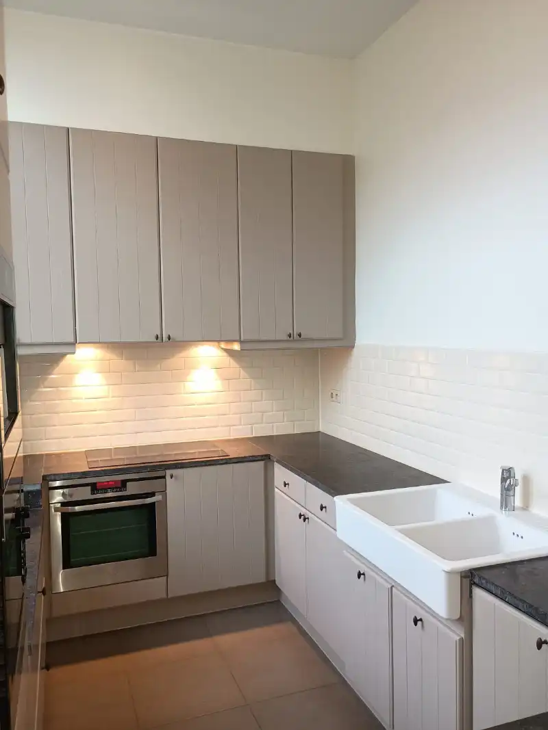Mooie woning en gerestaureerd schoolgebouw foto 6