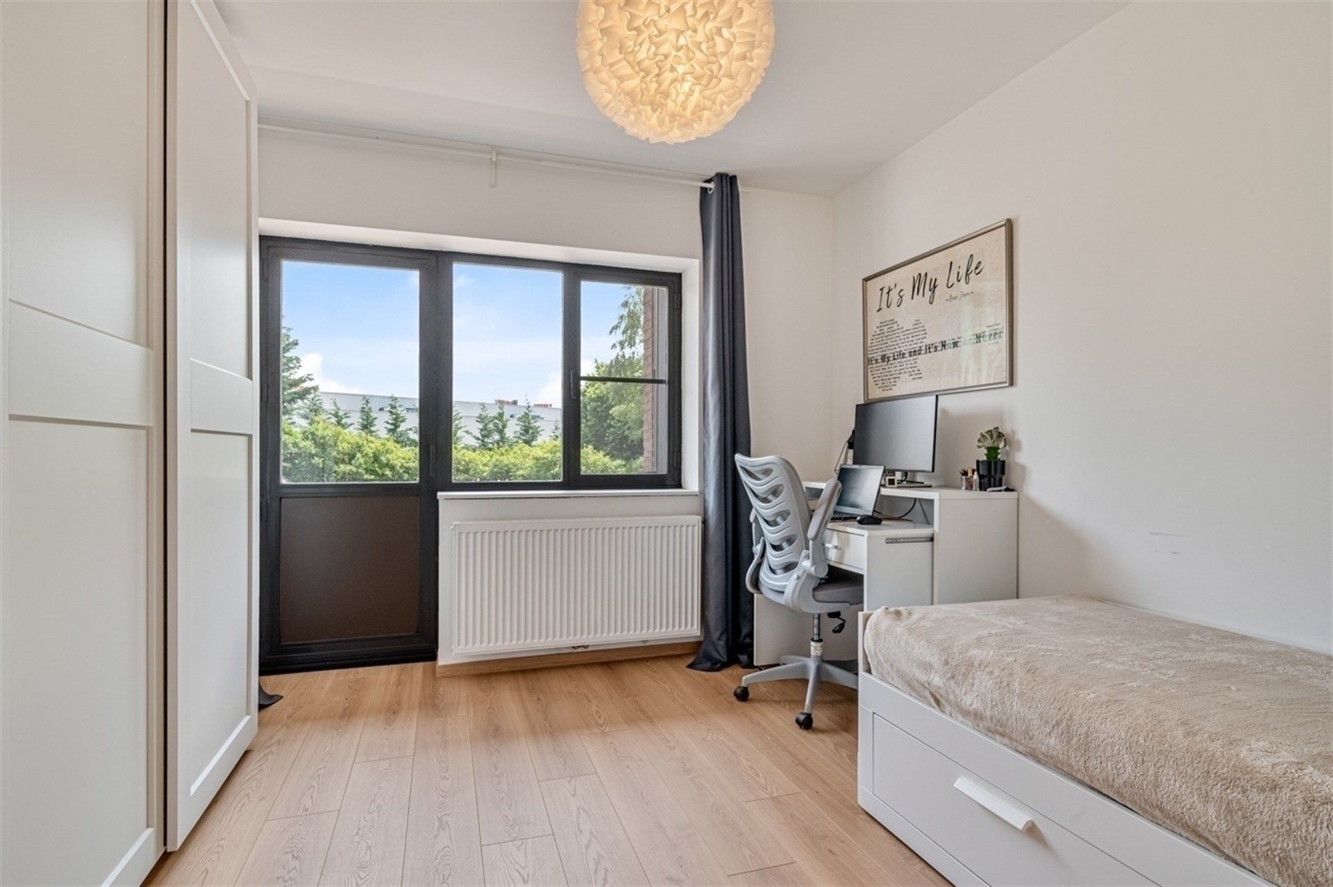 Ruim appartement met 2 slaapkamers en terras in de Aalsterse stadsrand foto 6