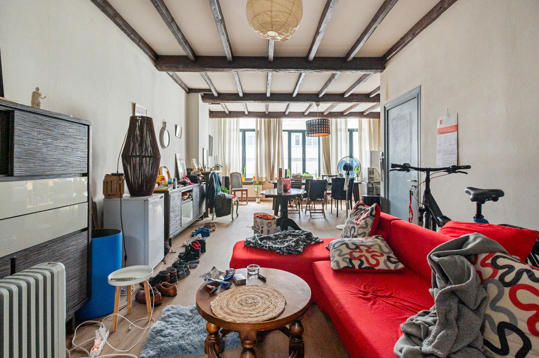 Handelshuis met tuin en stabiele huuropbrengst te koop foto 3