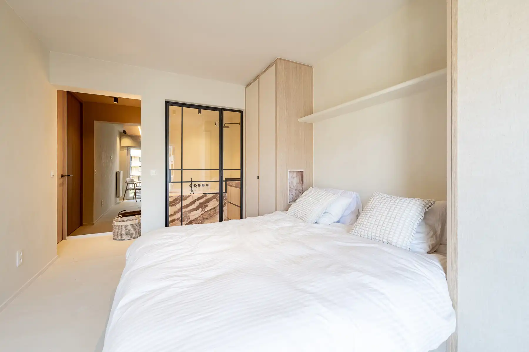 Volledig gerenoveerd appartement op centrale ligging foto 14