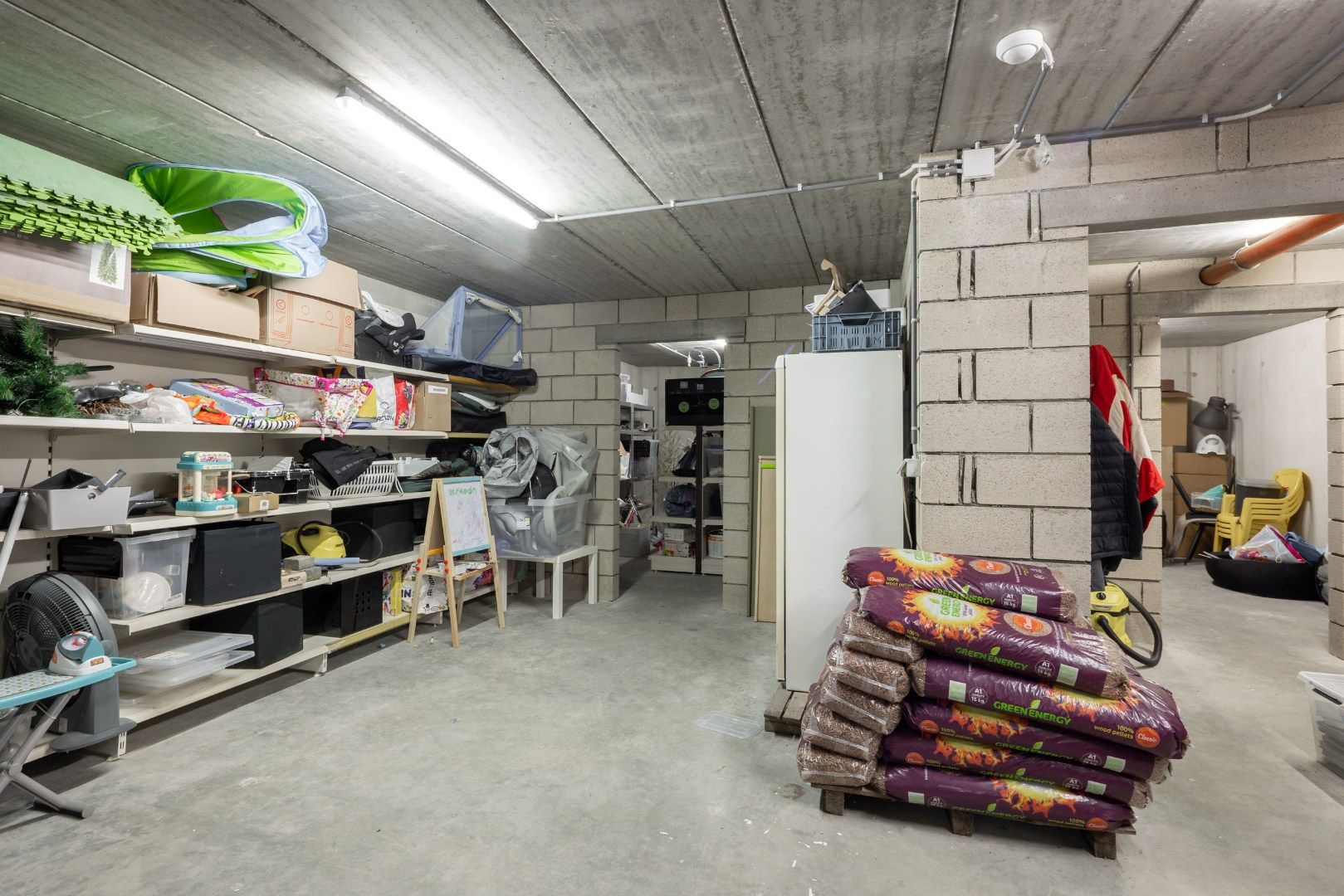 Prachtige, instapklare woning te koop! foto 31