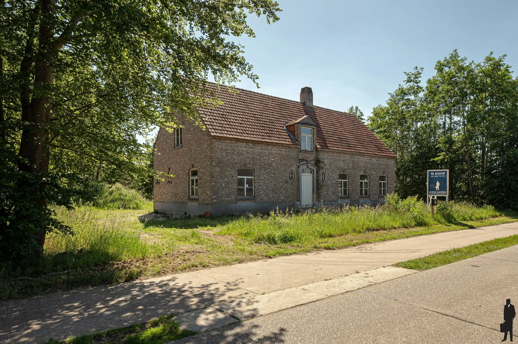 Authentieke hoeve in renovatie op een uitzonderlijk ruim perceel, rustig en landelijk gelegen met een uitstekende zuidelijke oriëntatie. foto 17