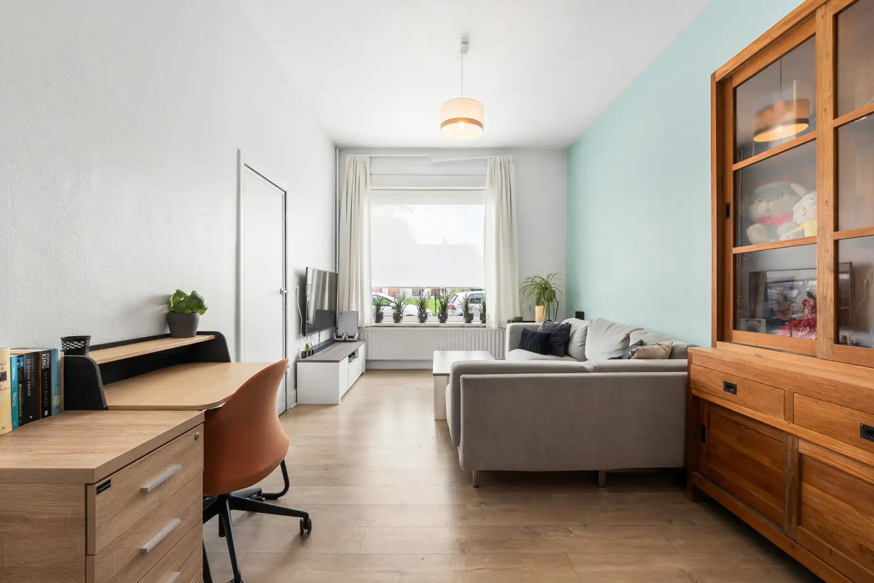 Instapklare gezinswoning met 5 slaapkamers en tuin foto 4