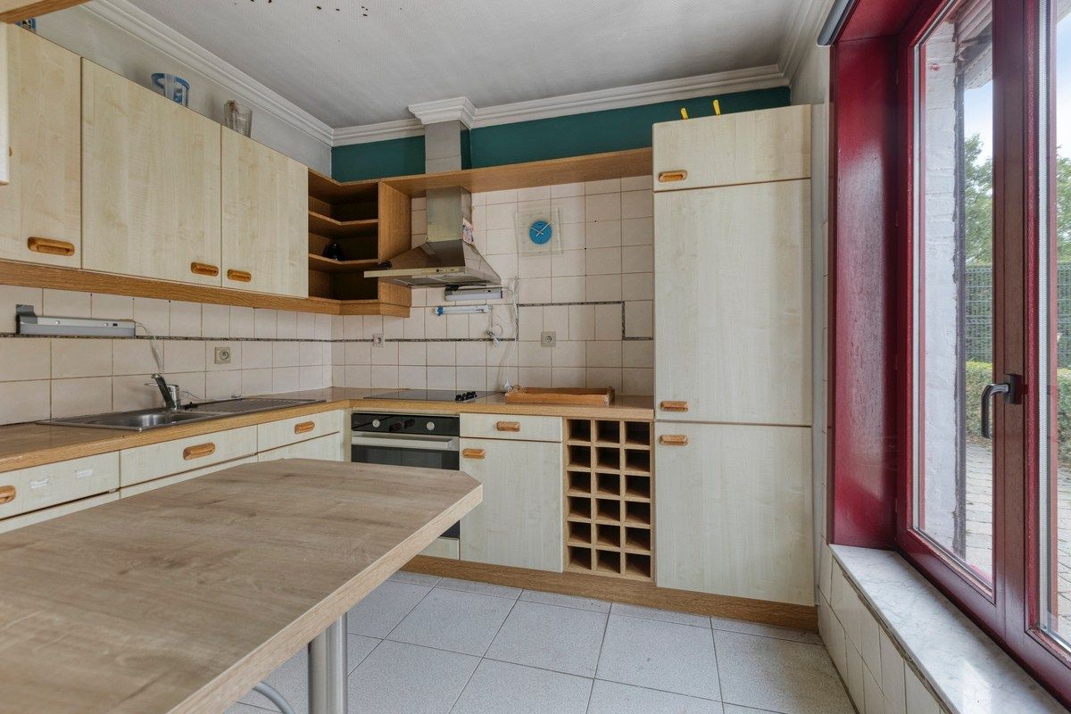 Ruime gezinswoning met grote garage - landelijk gelegen te Tongeren-Widooie foto 12