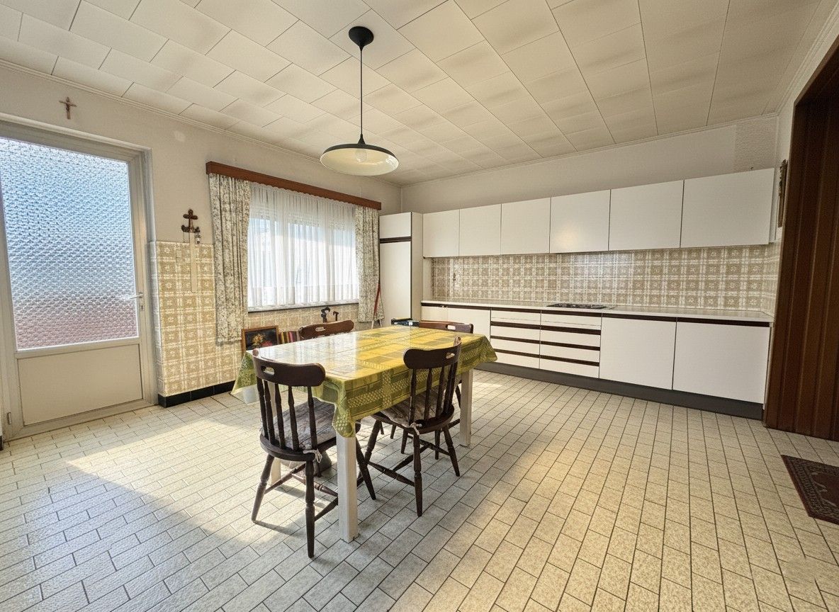 CHARMANTE, TE RENOVEREN WONING (H.O.B.) foto 4