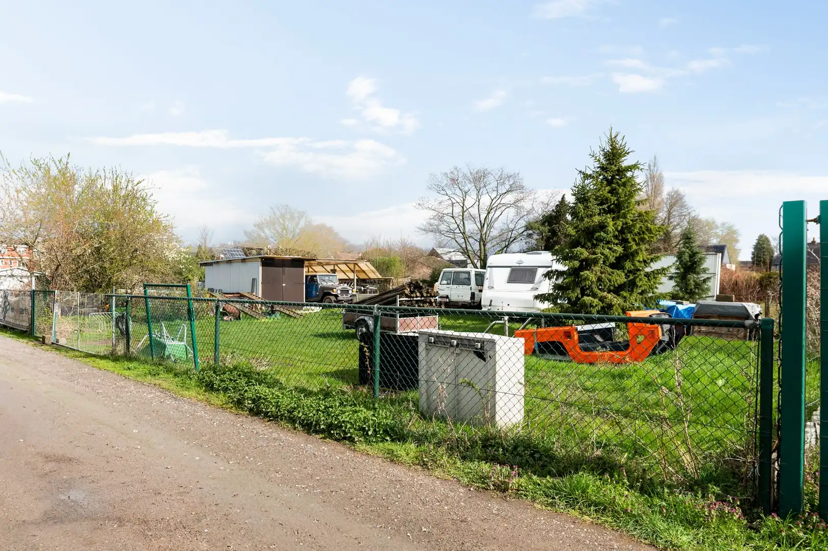 Ruime woning met 5 slpk en grote garage (100 m²) foto 15