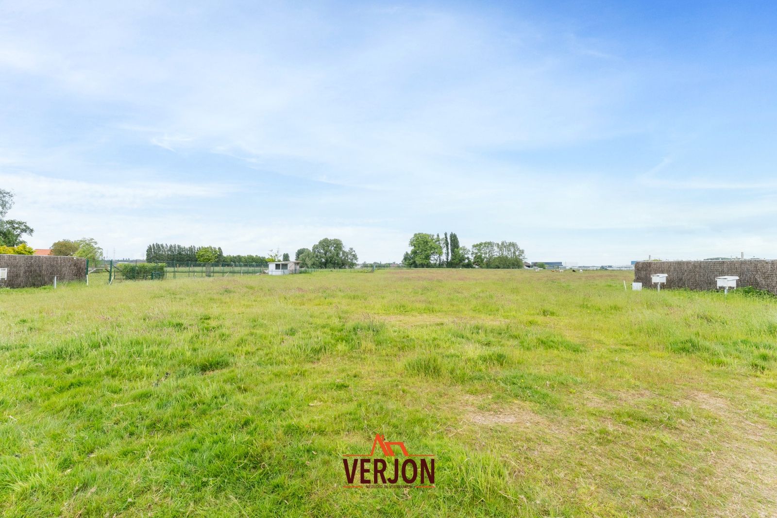 Riante villa op 13.722m2 met 6 slaapkamers, dubbele garage en prachtig vergezicht foto 27