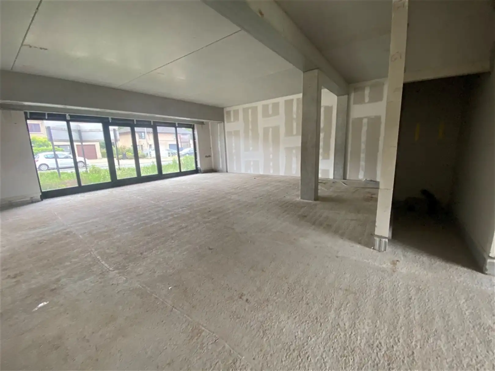 Nieuwbouw kantoren/handelsruimten vlakbij E40 foto 6