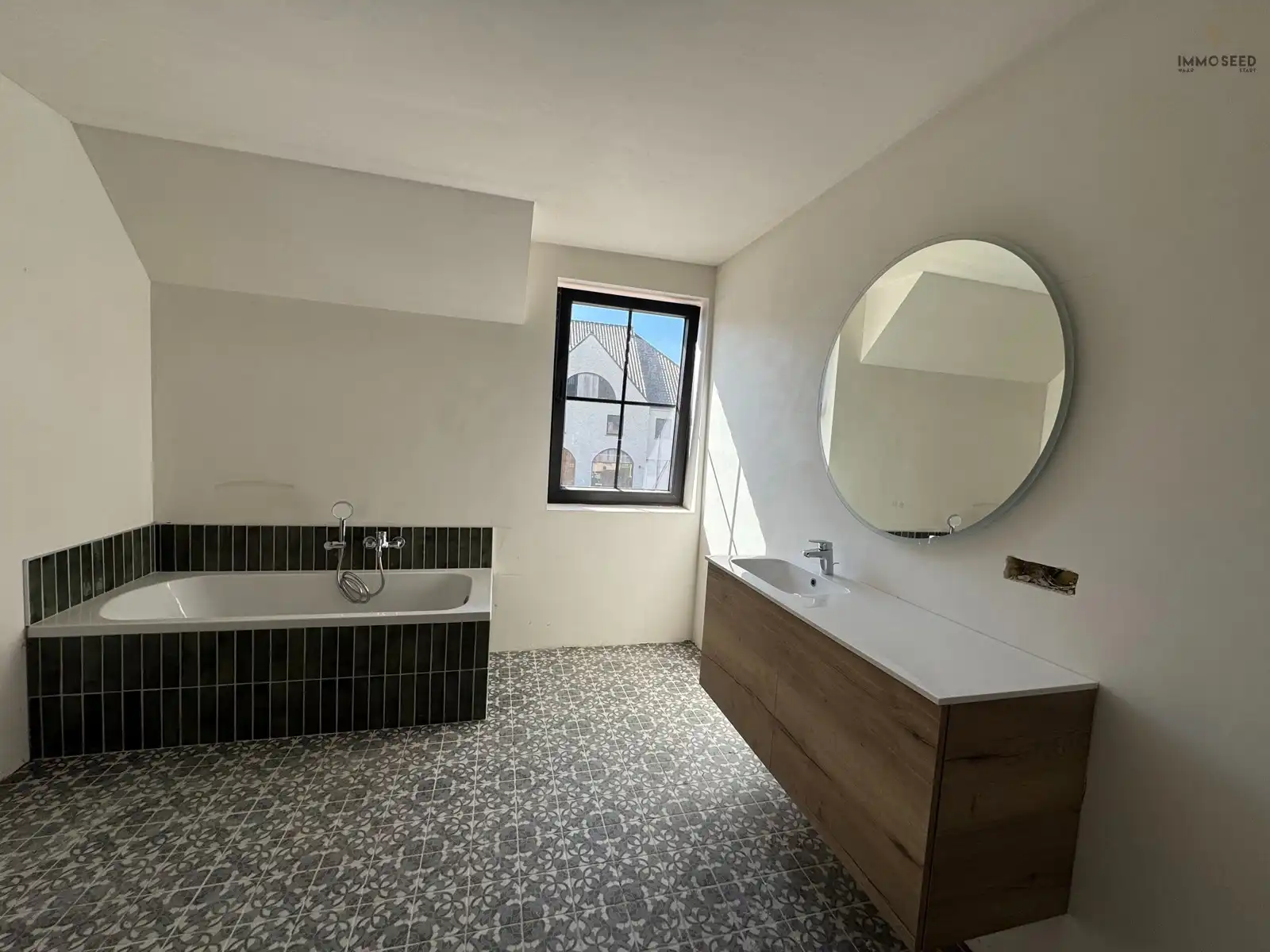 Ruime nieuwbouwwoning foto 6
