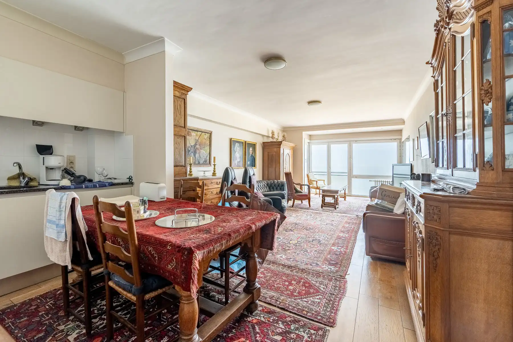 EXCLUSIEF: Ruim appartement met frontaal zeezicht foto 2