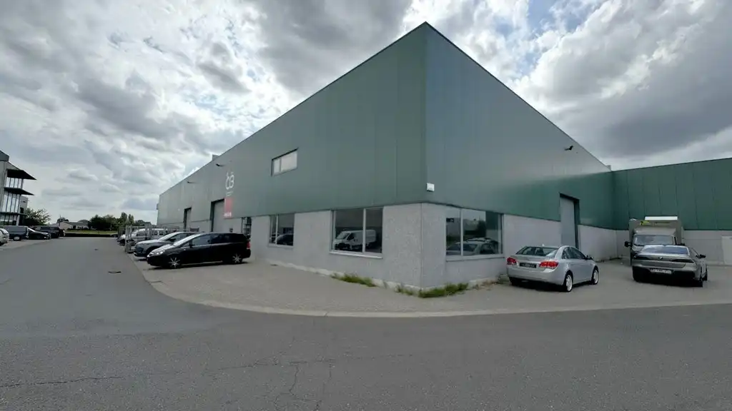 Instapklare bedrijfsunit te huur nabij E313 te Wommelgem foto 8