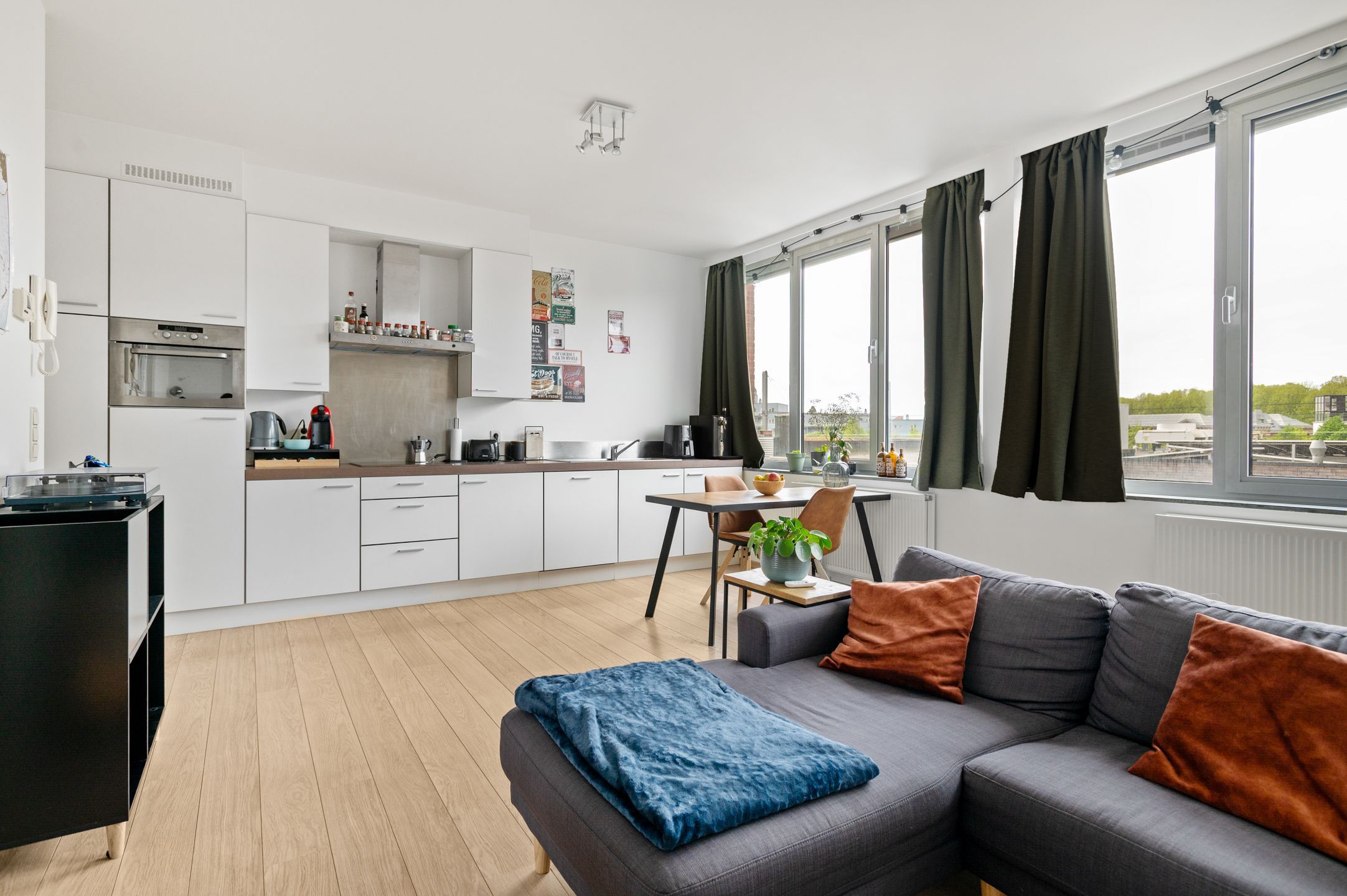 Hip éénslaapkamer appartement mét garage en kelderberging te huur! foto 6
