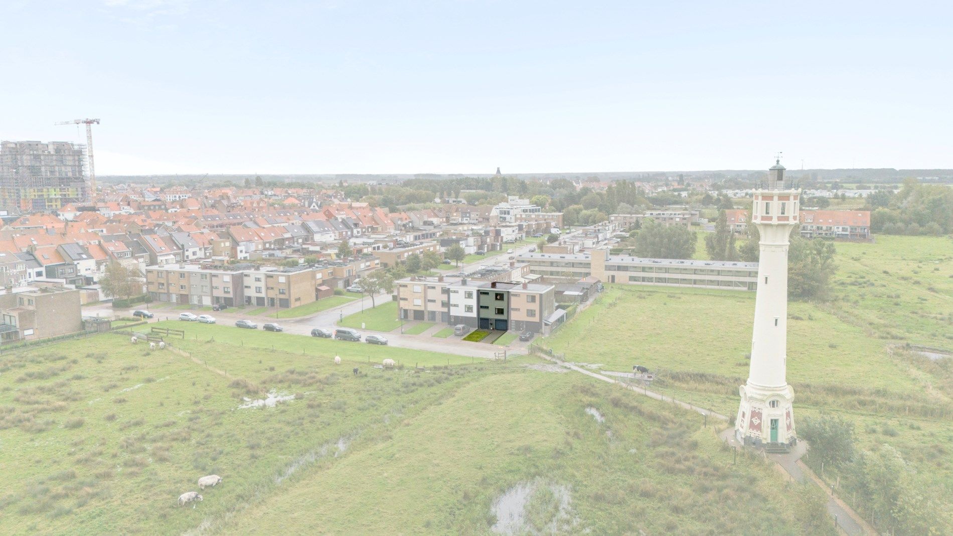 Te renoveren woning nabij zee en strand foto {{pictureIndex}}