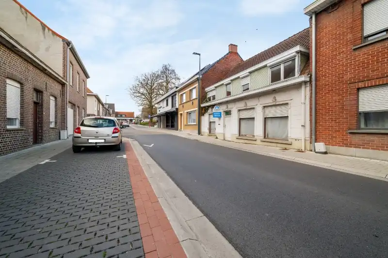 Gits :  te renoveren woning met veel potentieel op topligging.  Opp 461 m² foto 15