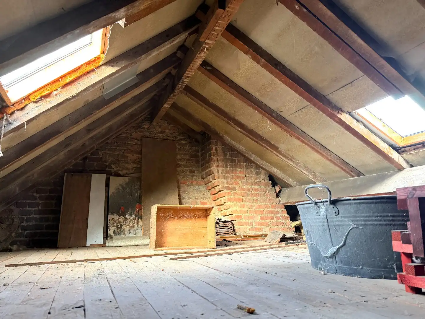 Te renoveren rijwoning met 4 slaapkamers en tuin in Kortrijk foto 14
