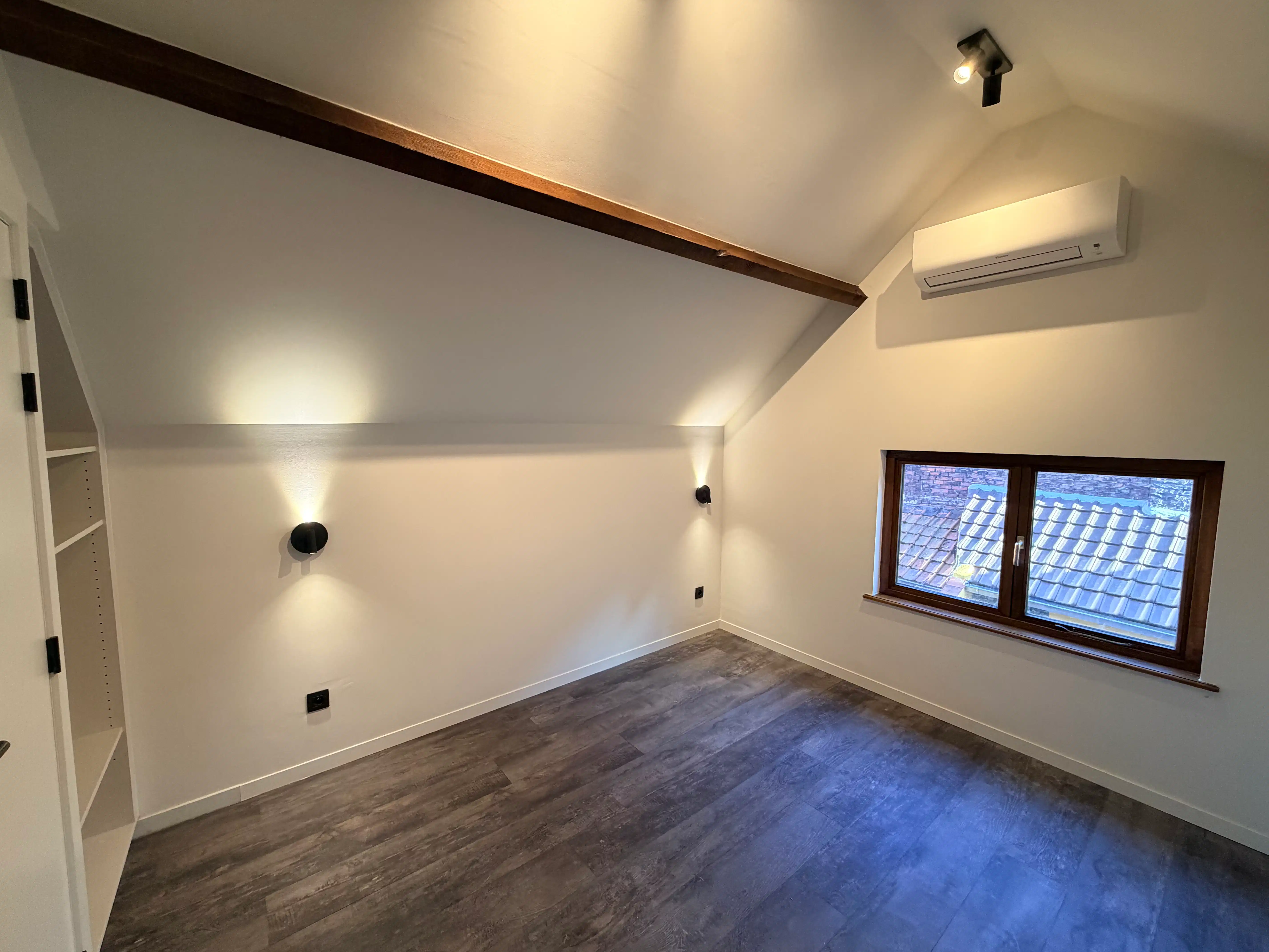 --- NIEUW --- Ideale cohousing woning: volledig gerenoveerde 2-slaapkamerwoning met elk een eigen douche in centrum Gent! foto 5