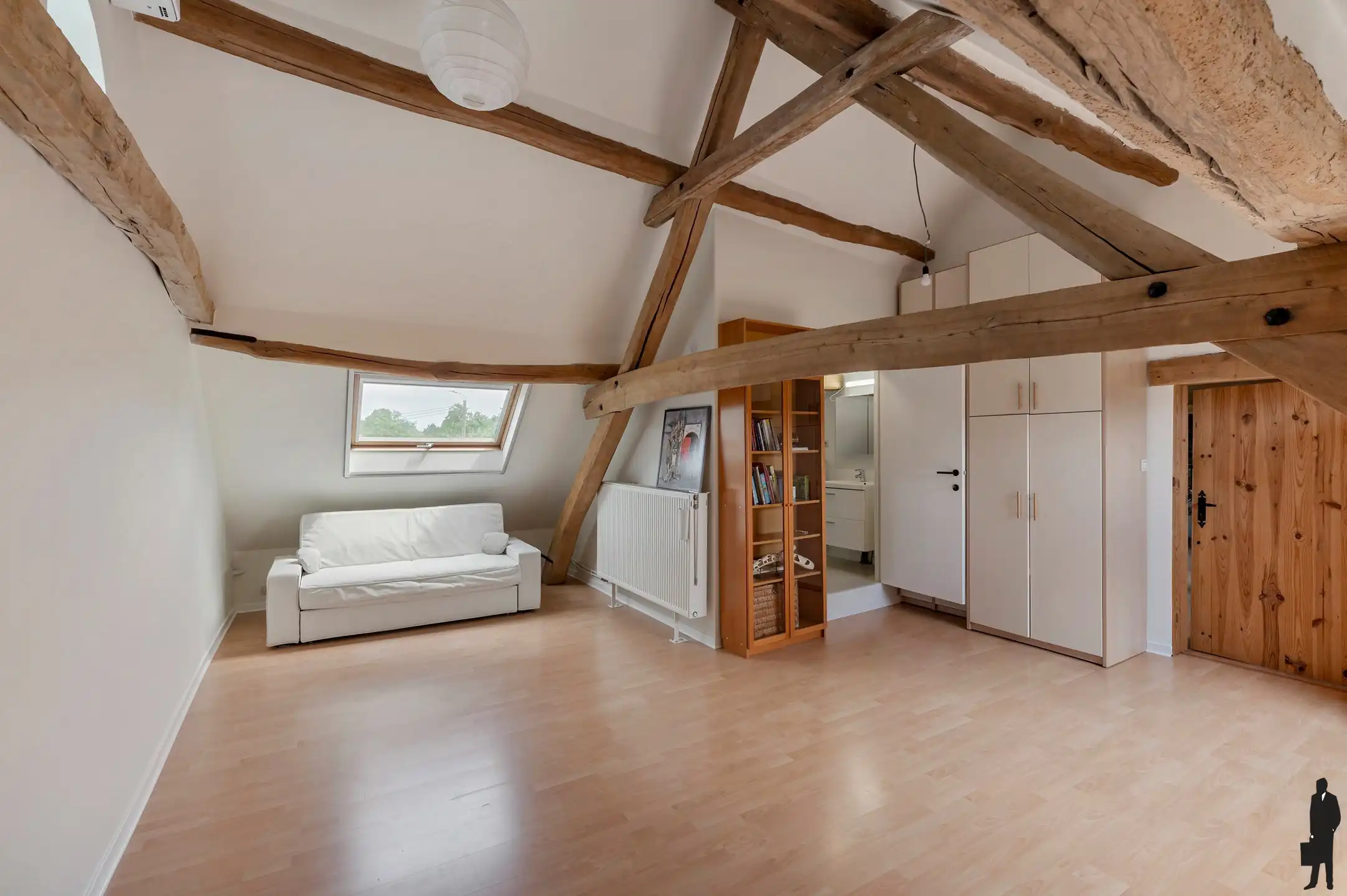 Authentieke en luxueus gerenoveerde langgevelhoeve op een domein van 6.920 m². foto 14