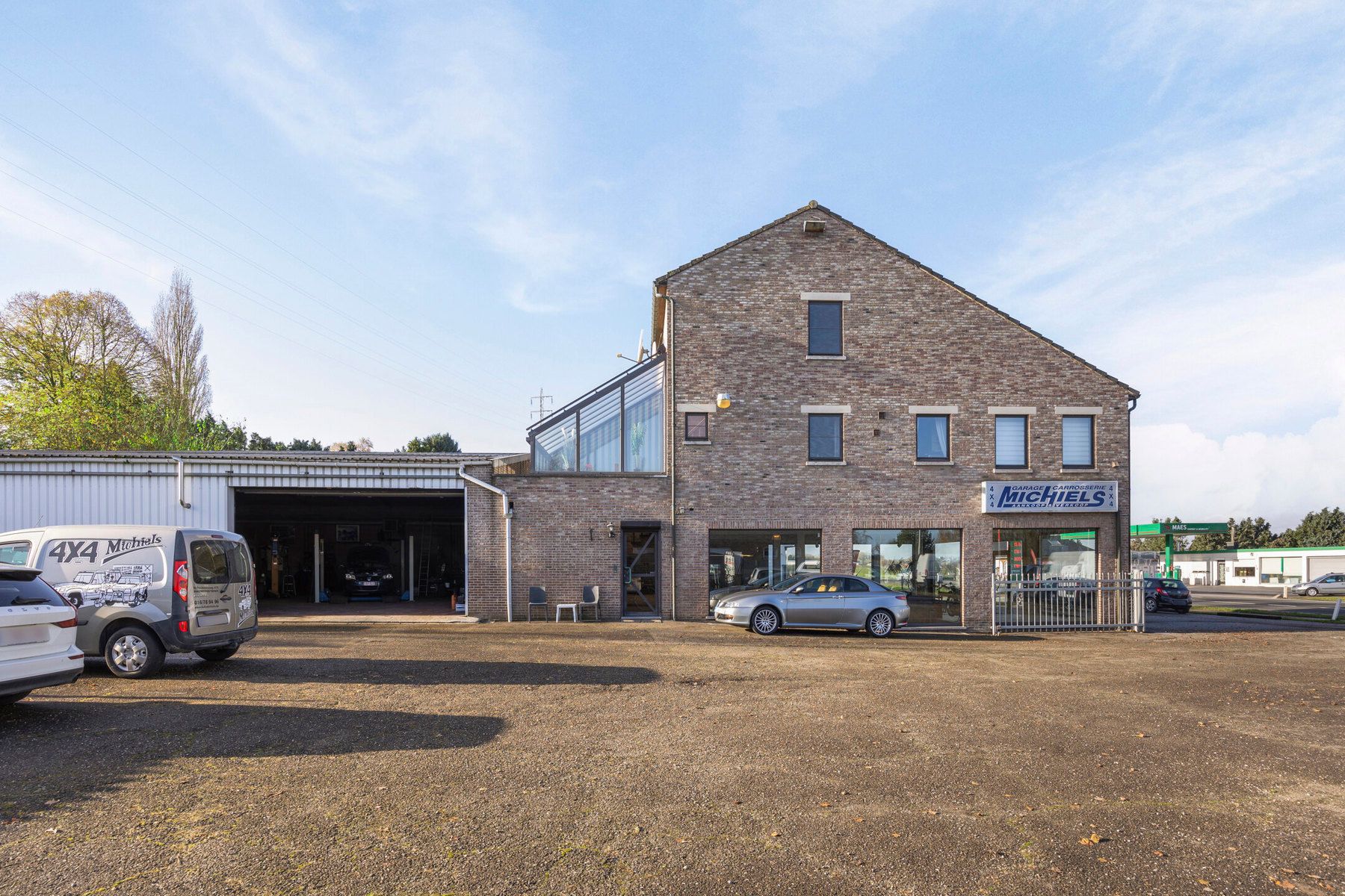 Handelspand met appartement woonst, toonzaal/showroom, atelier/loods en bouwgrond foto 27