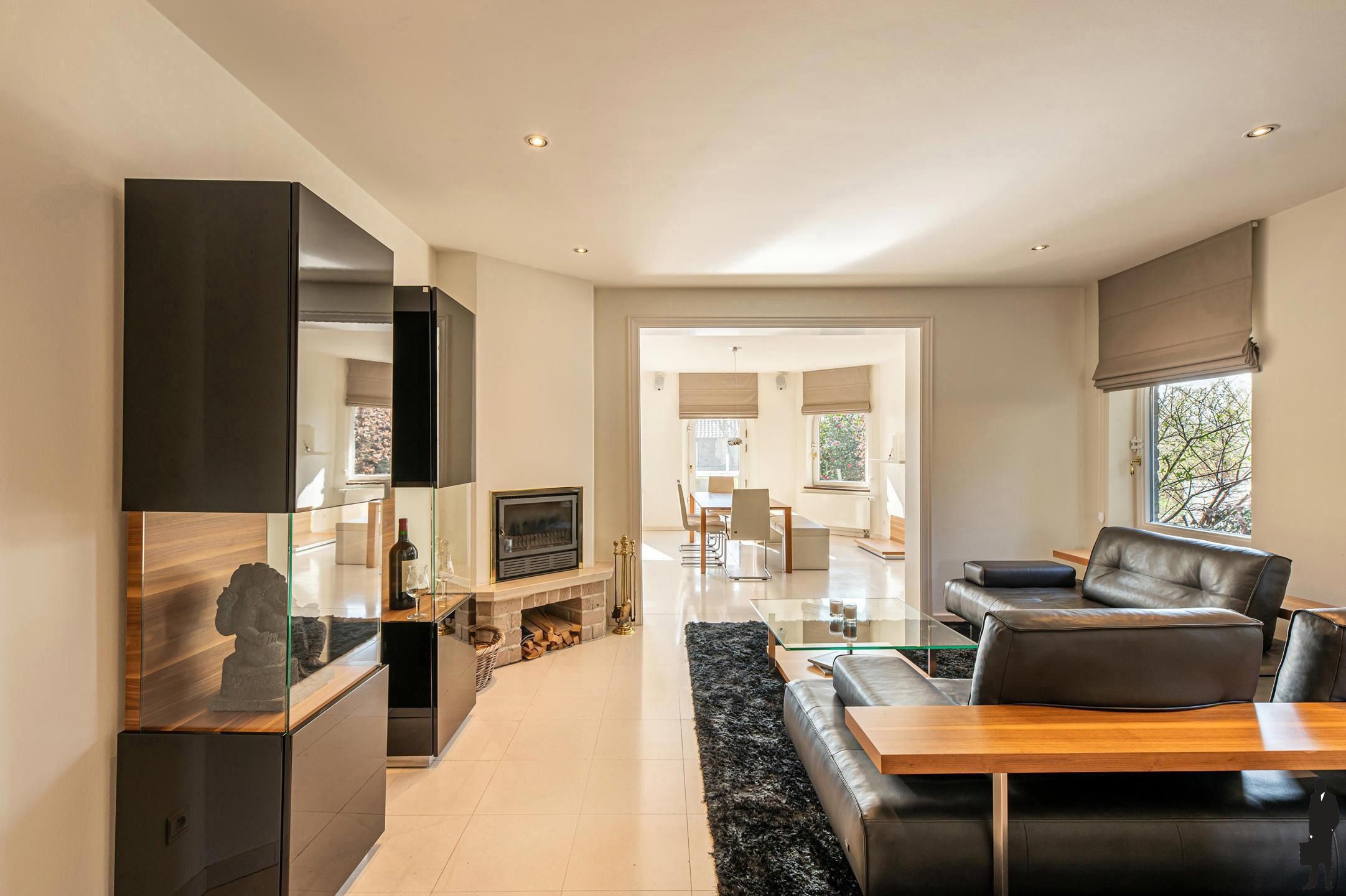 Exclusieve mediterraanse villa met 3 slaapkamers, 3 badkamers en parktuin op 3.805 m² foto 6