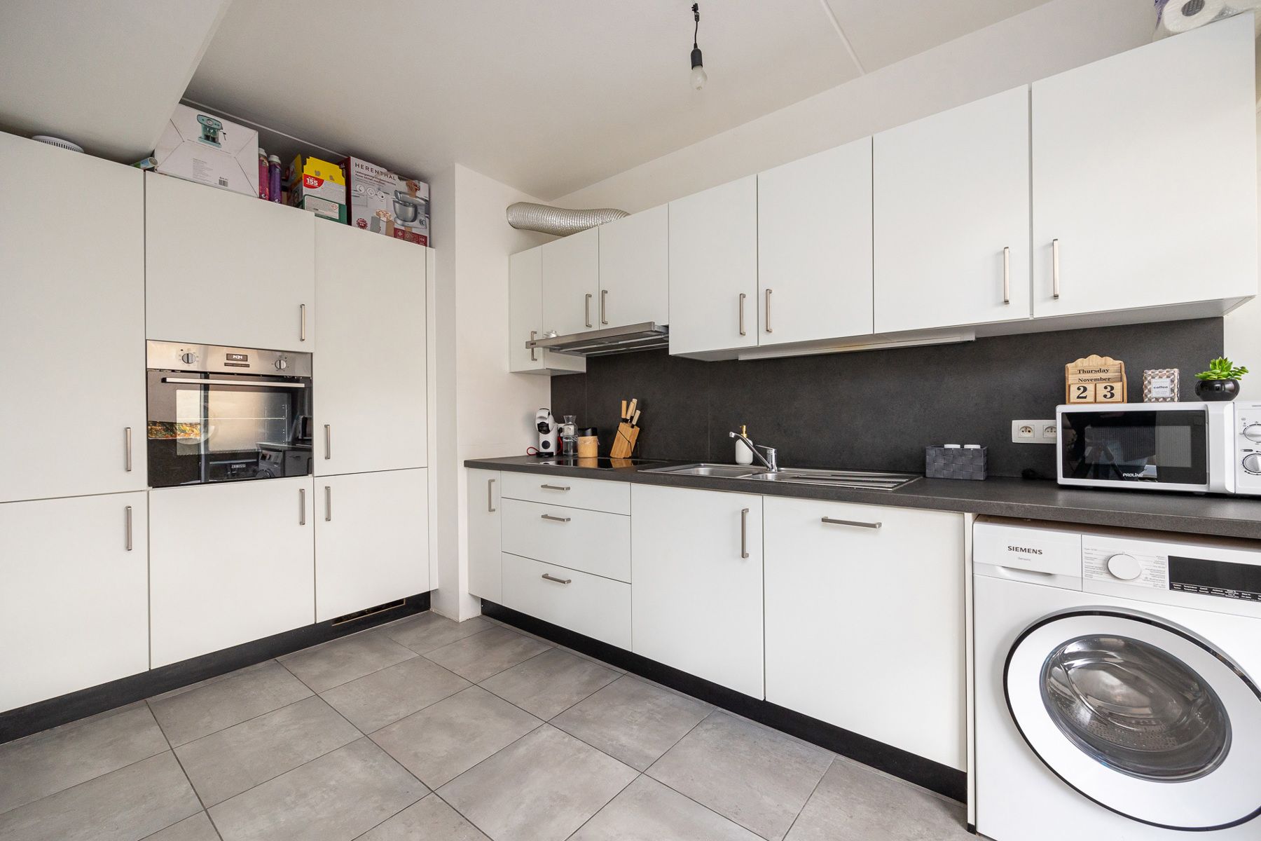 Een appartement (ca. 80 m²) op de eerste verdieping rechts met terras, berging en optionele garage. foto 5