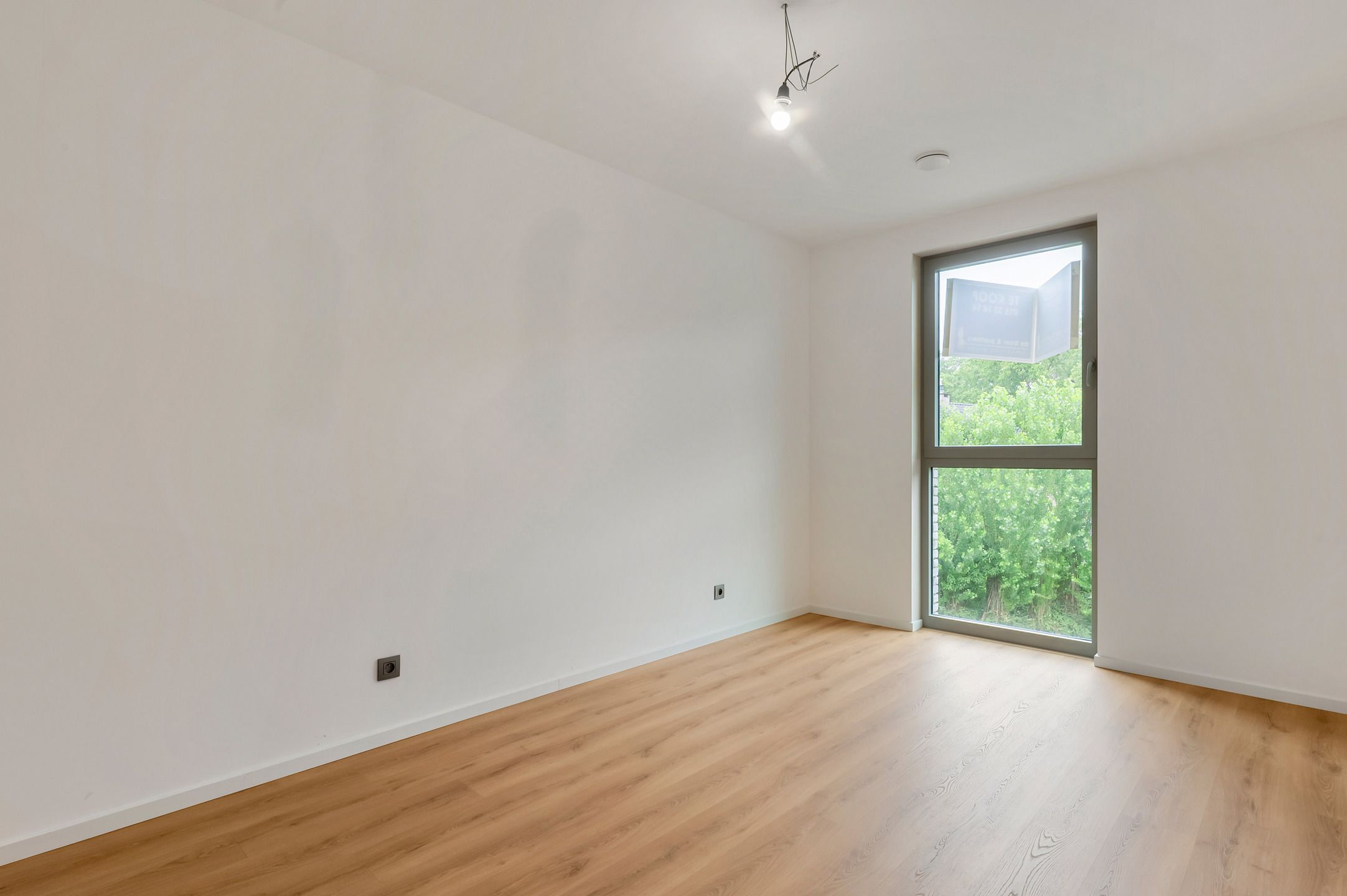 Exclusief en in het groen gelegen nieuwbouw penthouse onder registratierechten foto 11