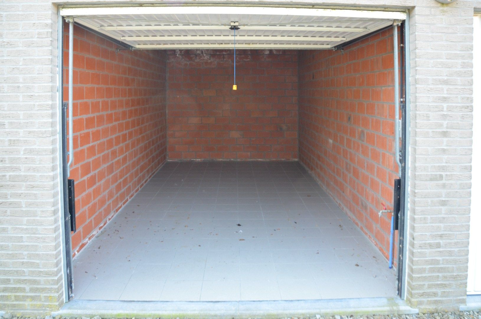 Lichtrijk appartement met 1 slaapkamer, dakterras en garage. foto 19