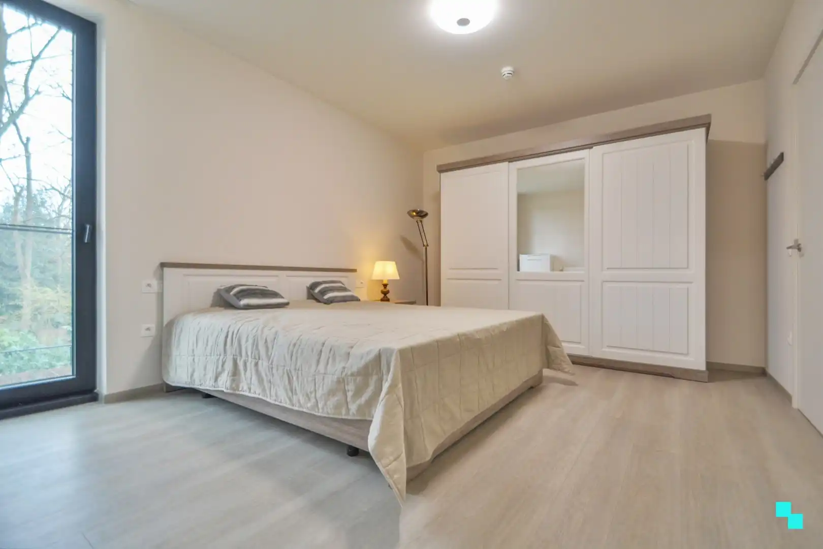 Assistentieflat op unieke ligging foto 10