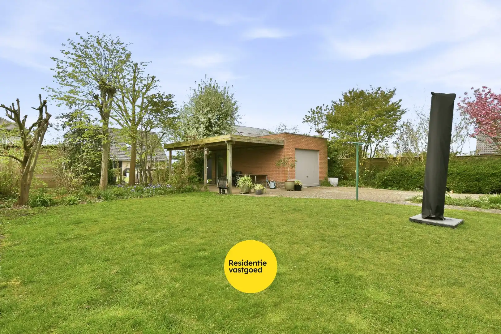 Instapklare woning met 4 slaapkamers, garage en carport foto 21