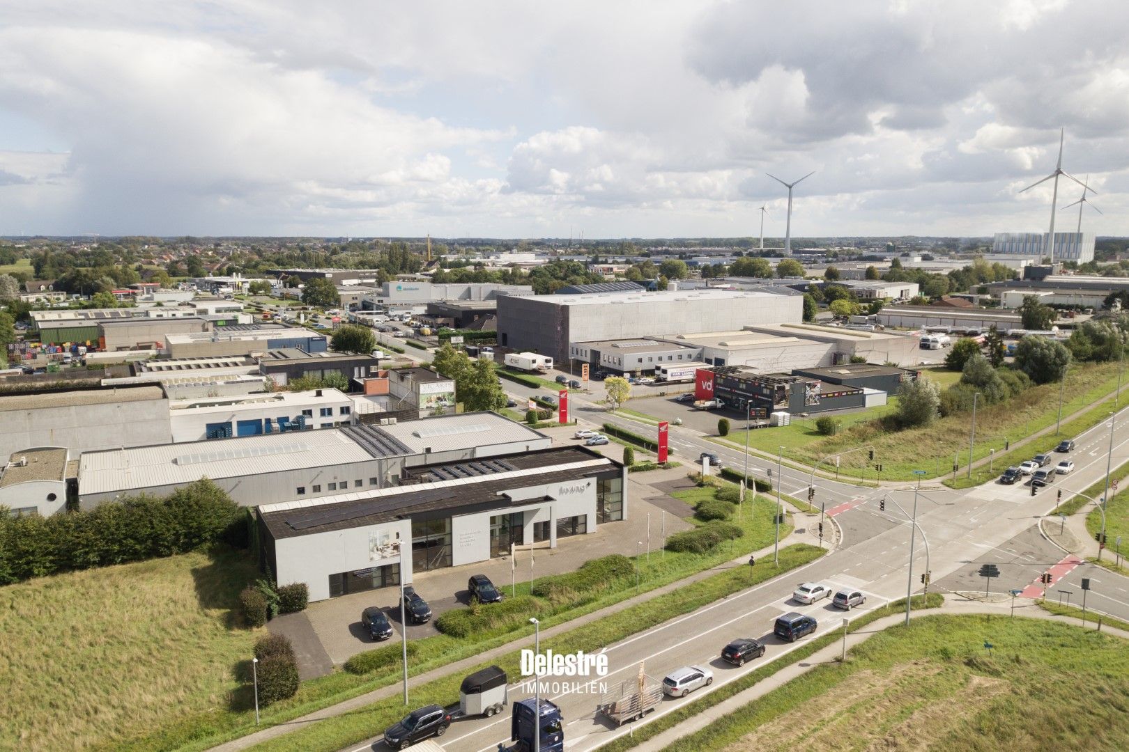 UITZONDERLIJK COMMERCIEEL GEBOUW MET PARKING N41 foto 6