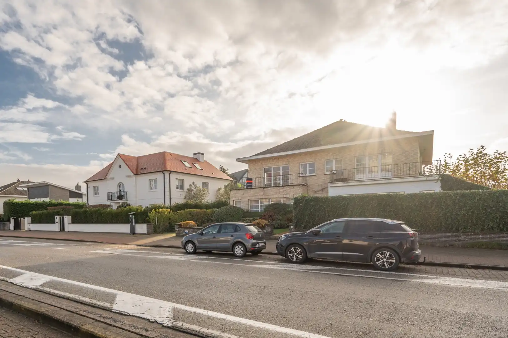 Prachtig lichtrijk hoekappartement te koop in de residentie Tarragonna te Duinbergen, vlak aan Park 58. foto 23