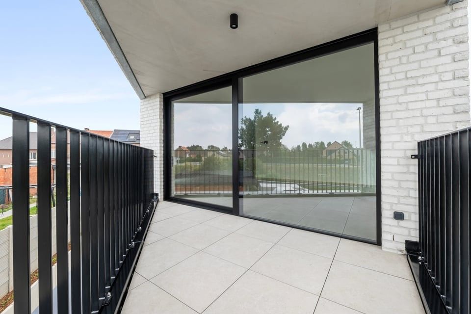 2-SLP APPARTEMENT OP 1STE VERDIEP MET RUIM TERRAS foto 32