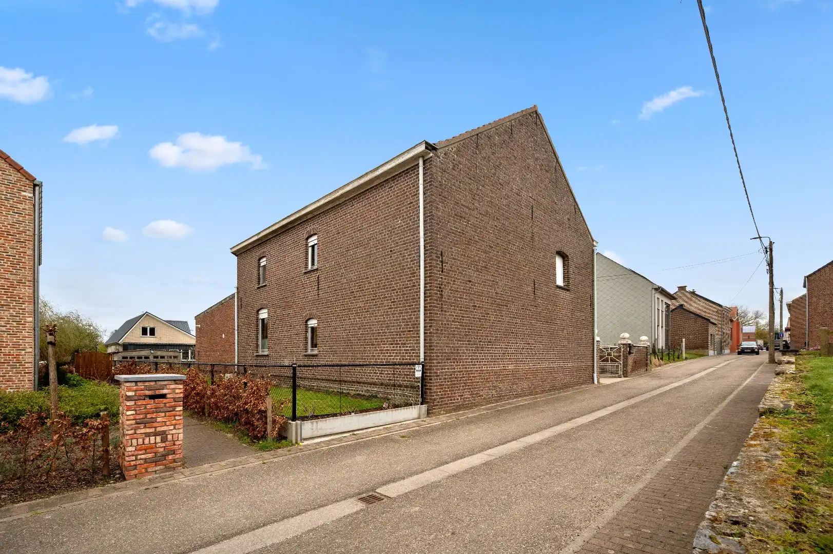 Instapklare open bebouwing in Wommersom met tuin, terras, garage en 3 slaapkamers foto 5