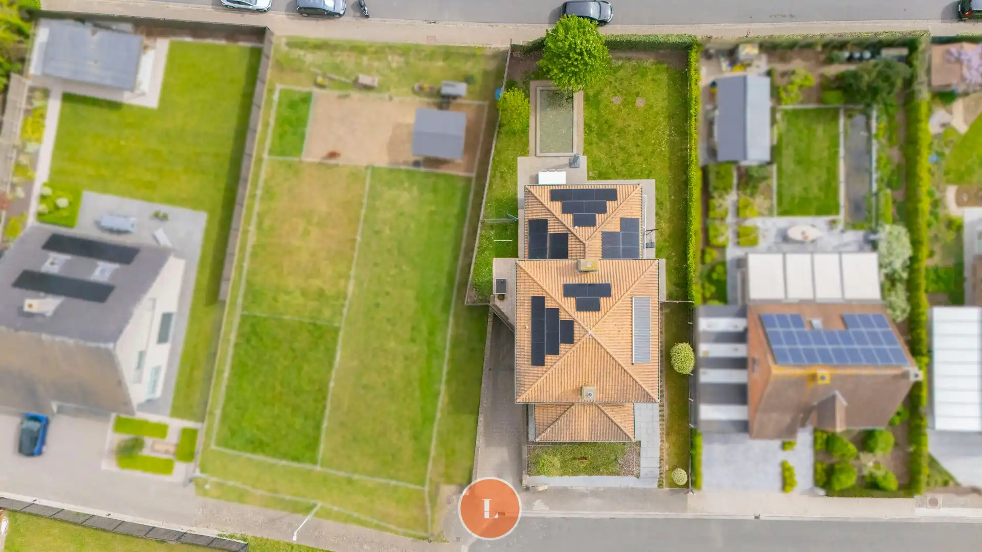 Prachtige villa met praktijkruimte en zonnepanelen op toplocatie in Menen foto 29