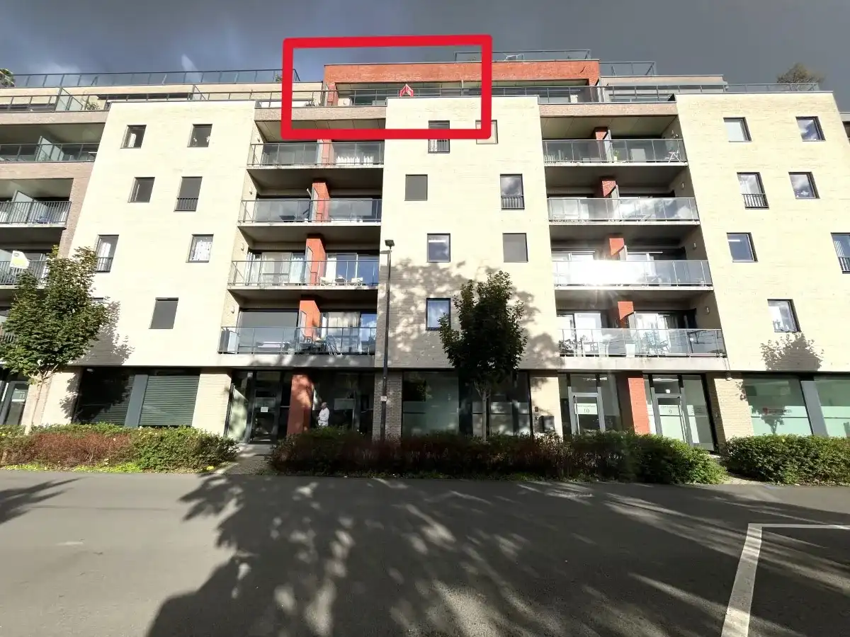 Te huur in Roeselare – Appartement met 2 slaapkamers en terras foto {{pictureIndex}}