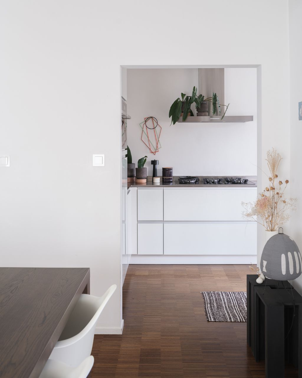 Kwalitatieve design bel-étage met 3 slaapkamers (mogelijkheid tot 5), bureauruimte en goed georiënteerde tuin te Sint-Amandsberg. foto 8