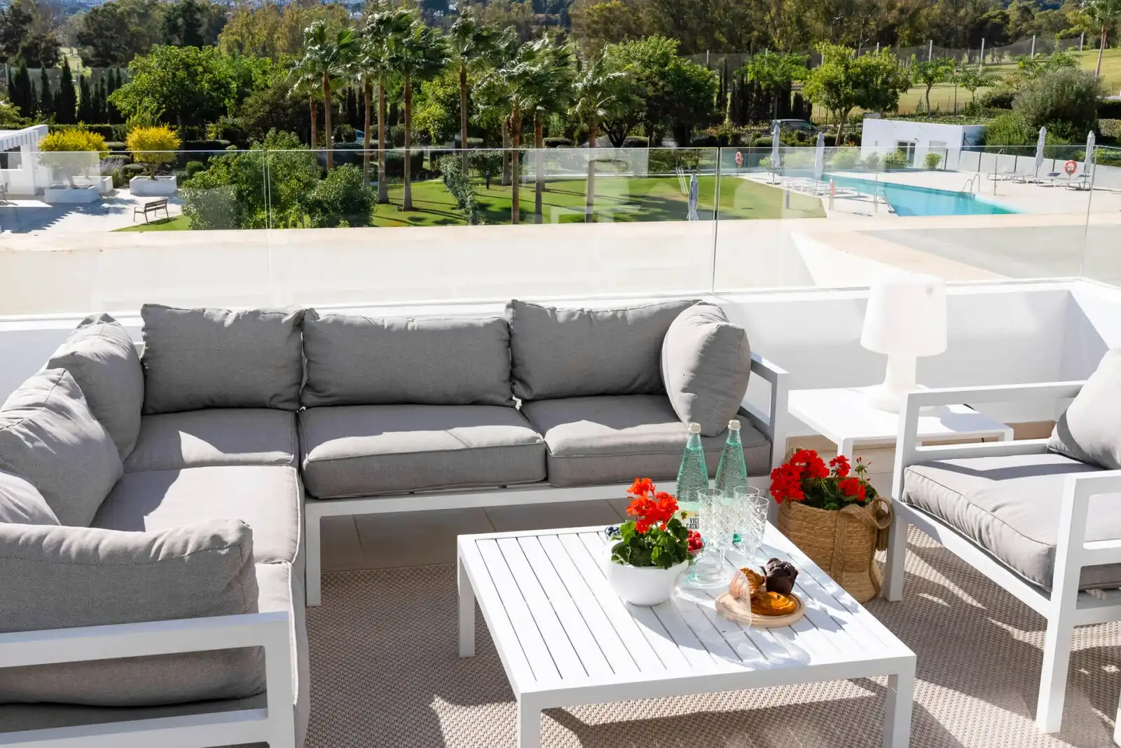 Recent penthouse met zicht over de golfbaan van Atalaya foto 12