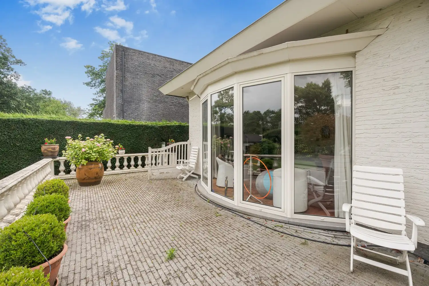 Karaktervolle villa met 4 slaapkamers op een uitzonderlijk perceel in Rekem foto 18